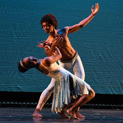 RISING STARS PERFORMANCE